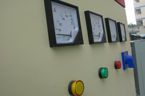 芦山配电柜-3683讲讲配电柜注意事项